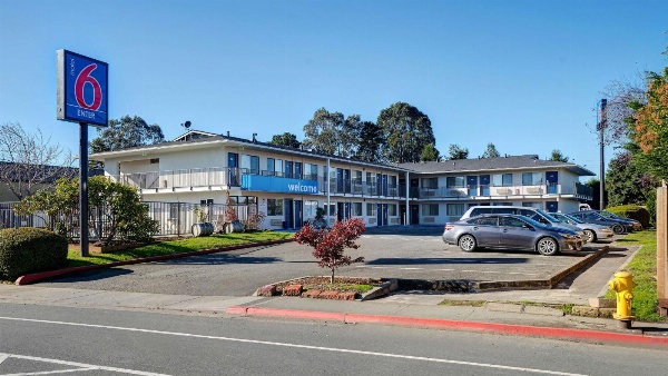 Motel 6-Arcata, CA - Humboldt University image 1