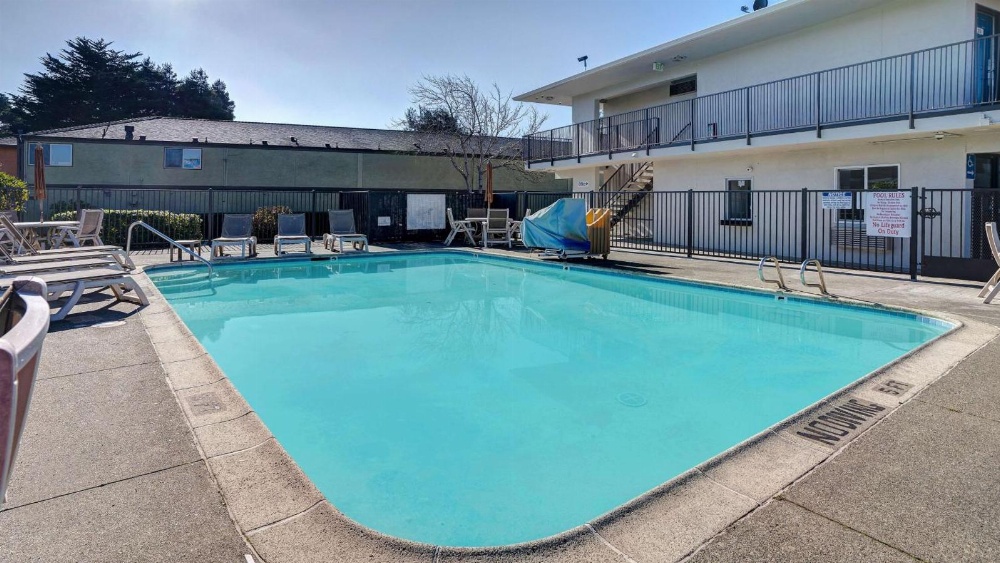 Motel 6-Arcata, CA - Humboldt University